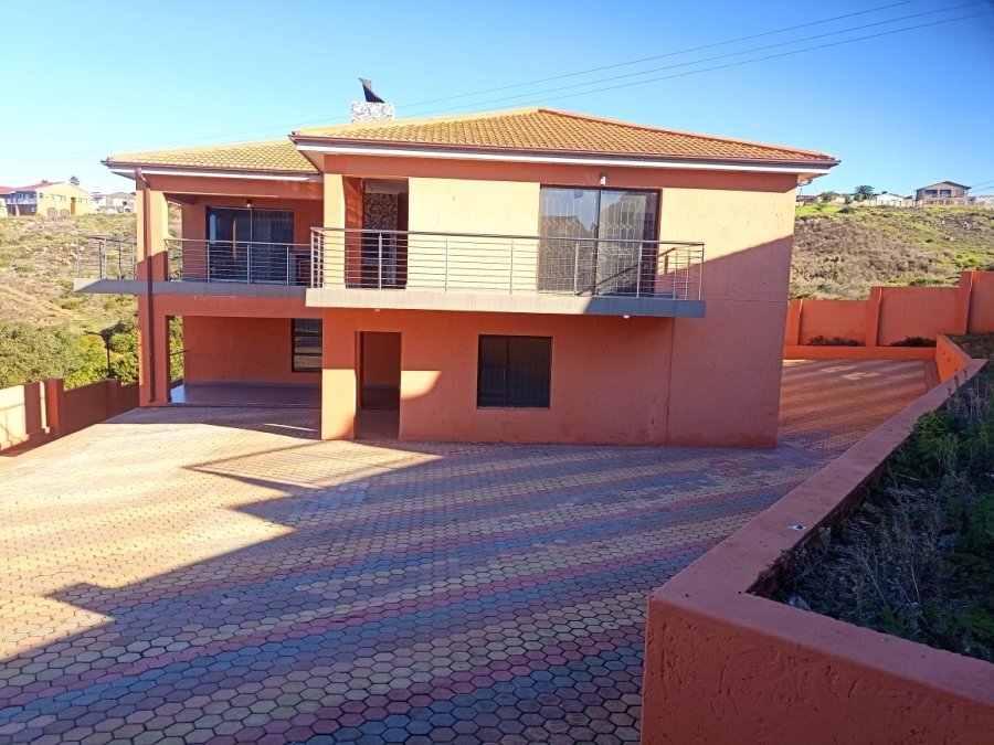 8 Bedroom Property for Sale in De Bakke Western Cape